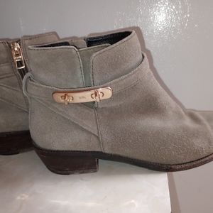 Coach Coleen Q7635 Taupe Suede Ankle Boots